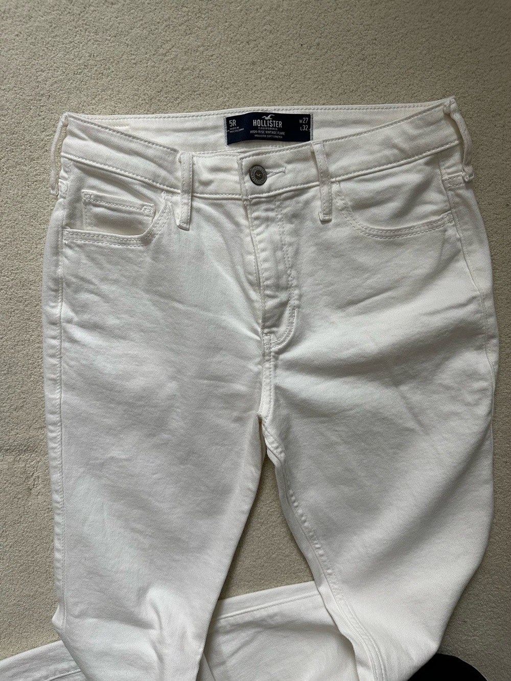 Hollister White Women’s Jeans - flare bottom, narrow upper leg, W27